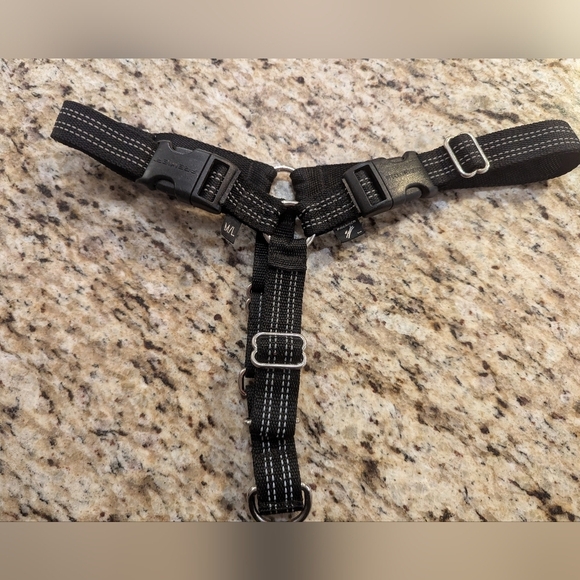 Petsafe Easy Walk Dog Harness with D-Ring Reflective Size M/L - Picture 11 of 12